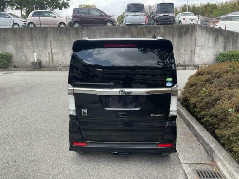 N BOX CUSTOM