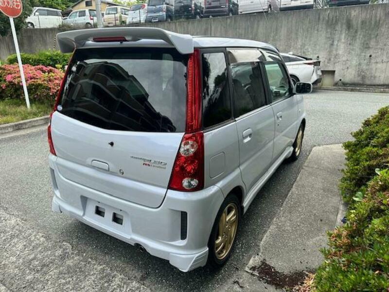 PLEO