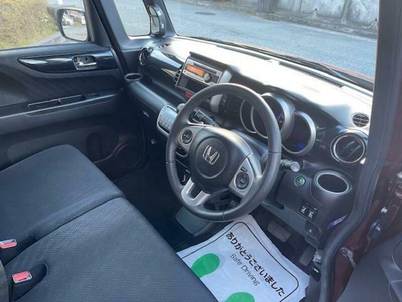N BOX CUSTOM
