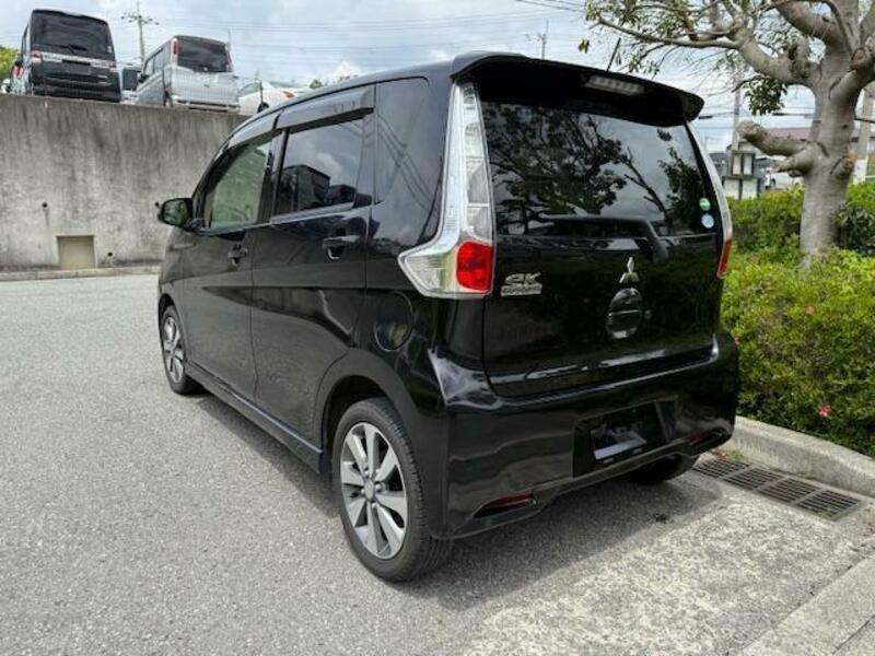 EK CUSTOM