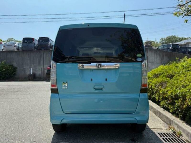 N BOX
