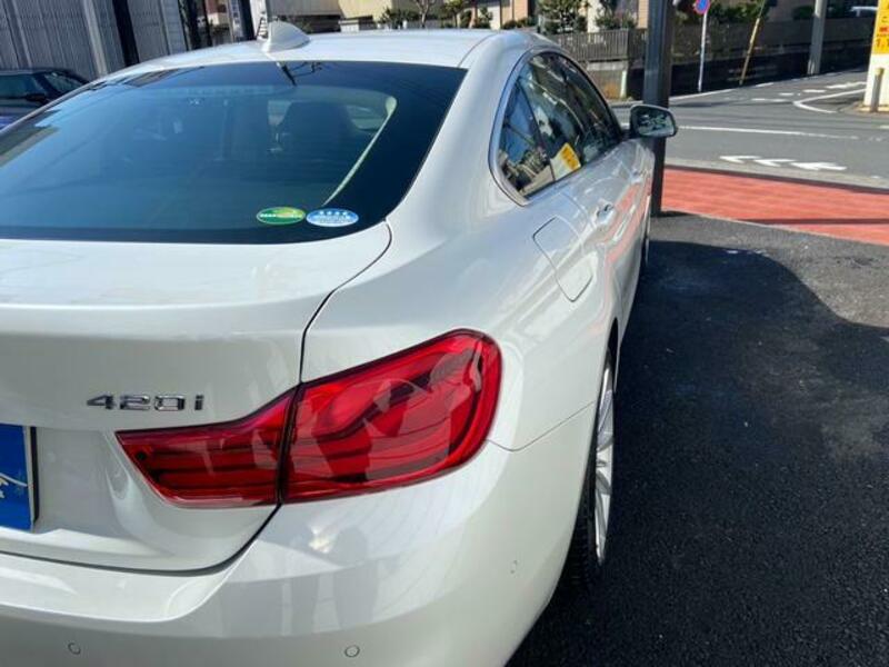 4 SERIES