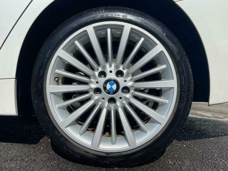 4 SERIES