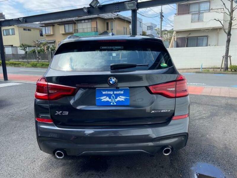 X3