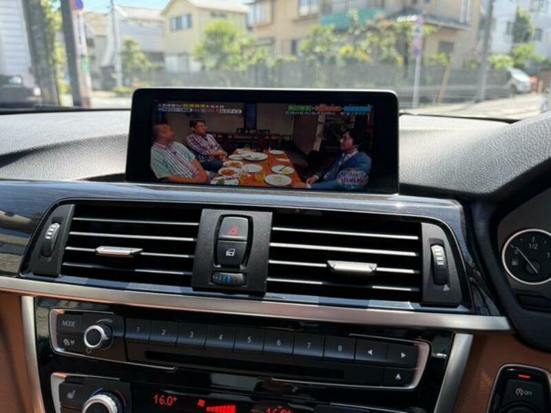 4 SERIES