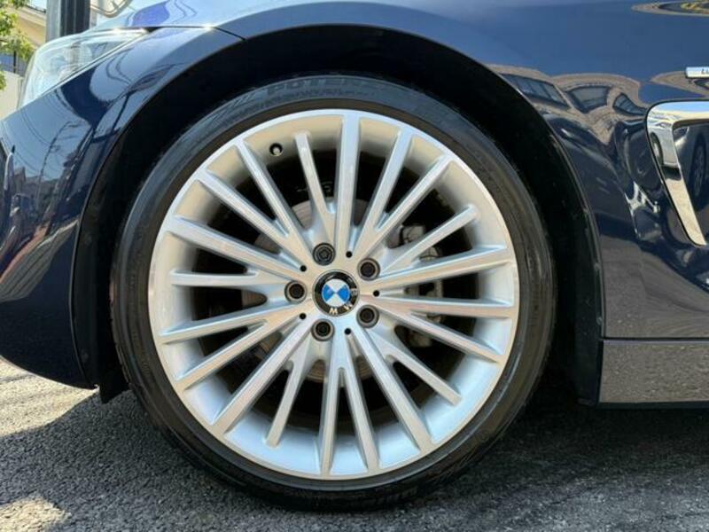4 SERIES