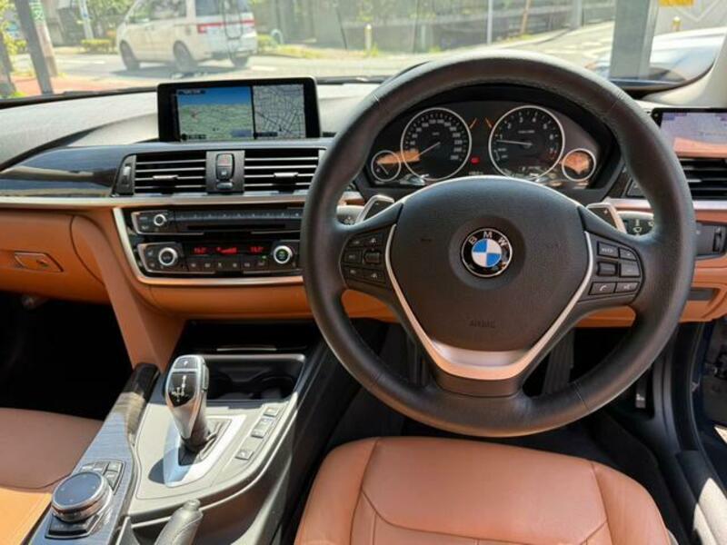 4 SERIES