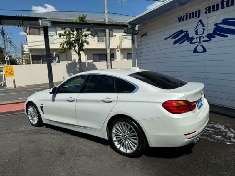 4 SERIES