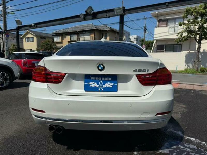 4 SERIES