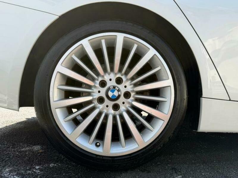 4 SERIES