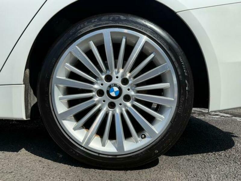 4 SERIES