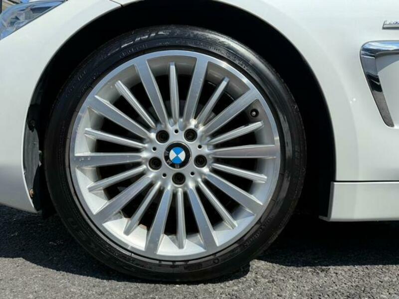 4 SERIES