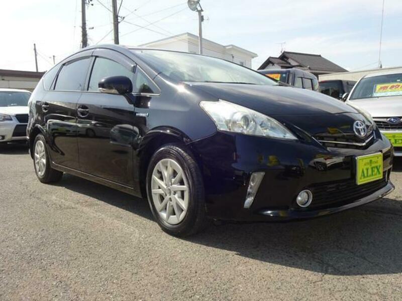 PRIUS ALPHA