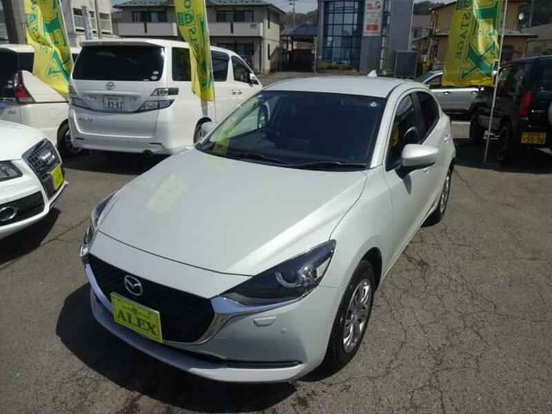 MAZDA2