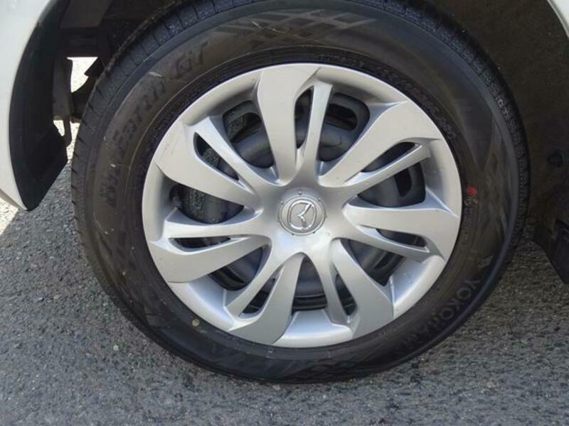 MAZDA2