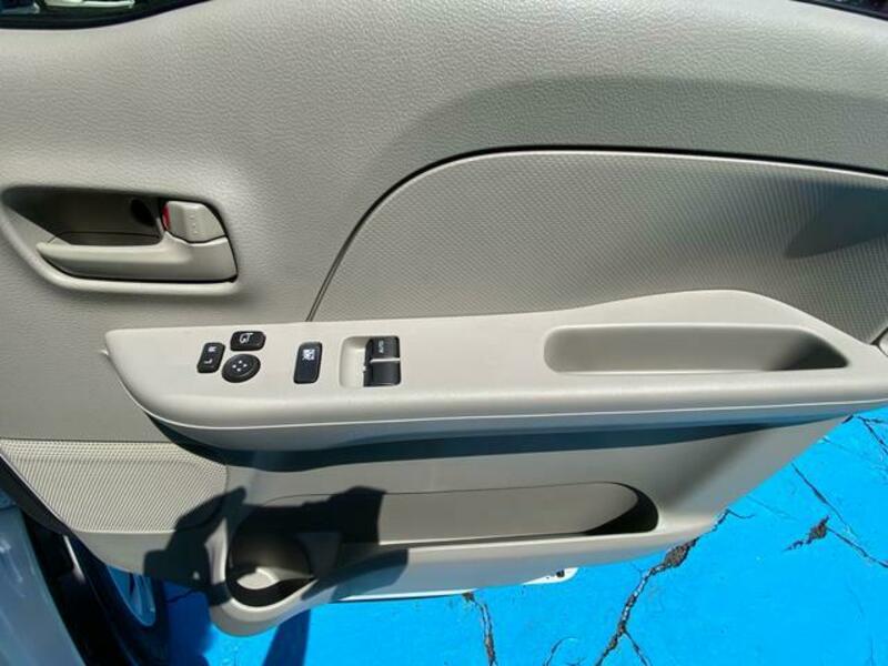 MINICAB VAN