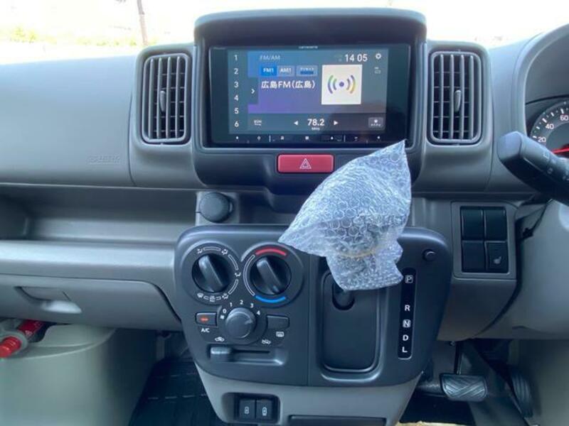 MINICAB VAN