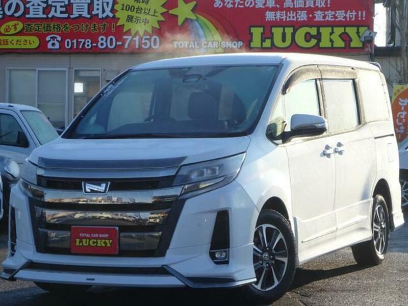 TOYOTA NOAH
