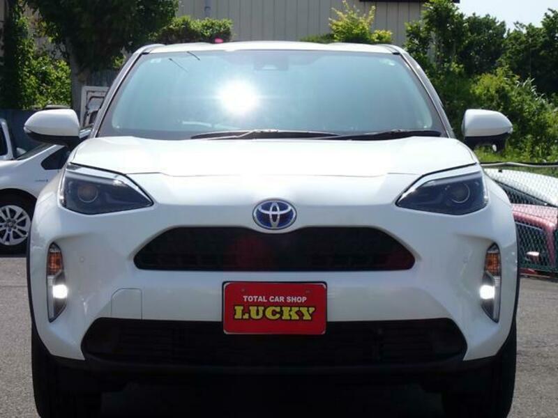 YARIS CROSS