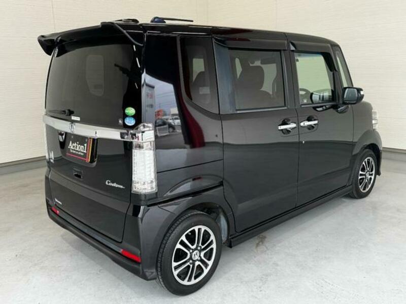 N BOX CUSTOM