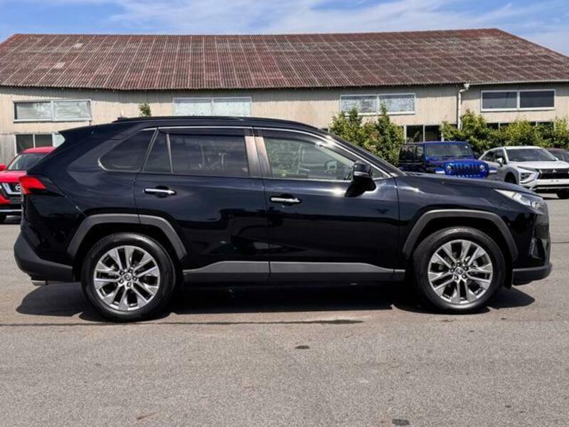 RAV4