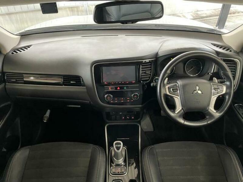 OUTLANDER PHEV