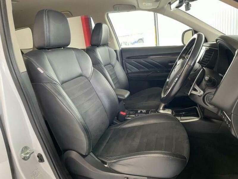OUTLANDER PHEV