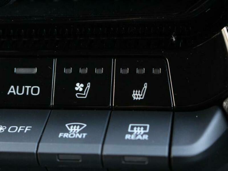LAND CRUISER 250