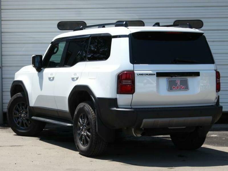 LAND CRUISER 250