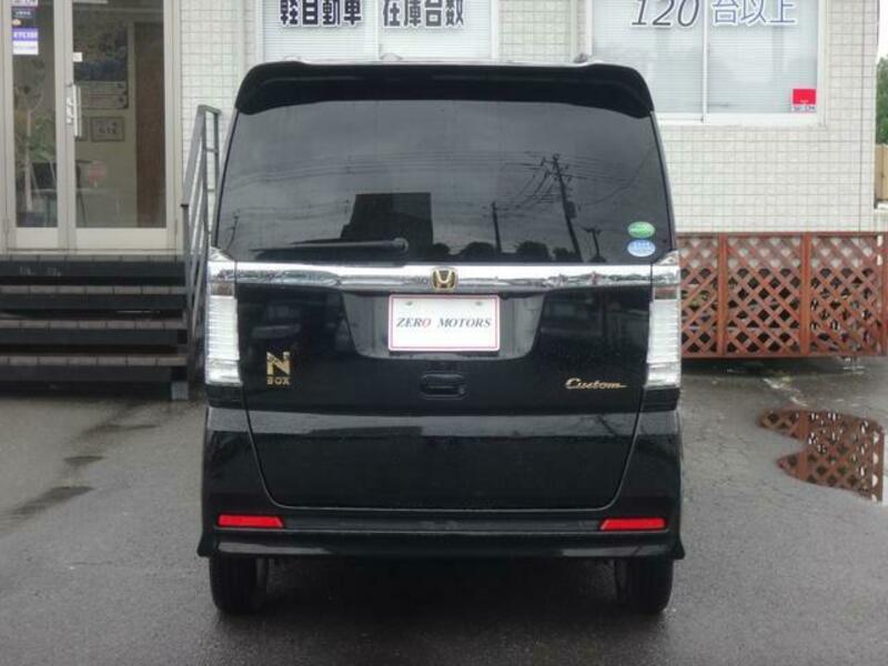 N BOX CUSTOM