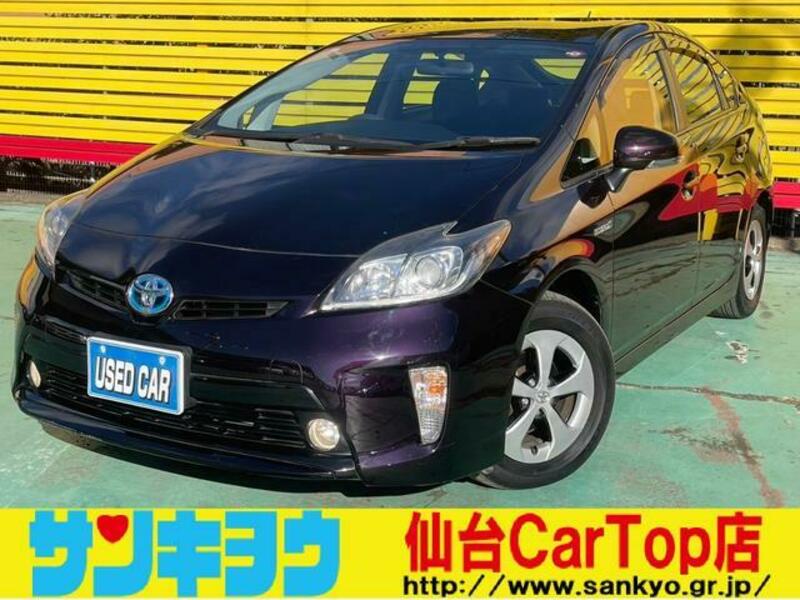 TOYOTA PRIUS