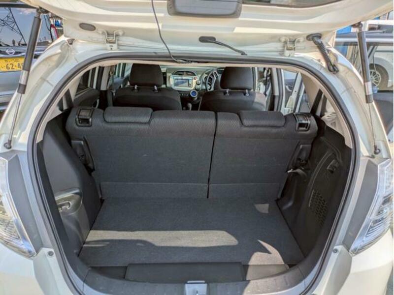 FIT HYBRID