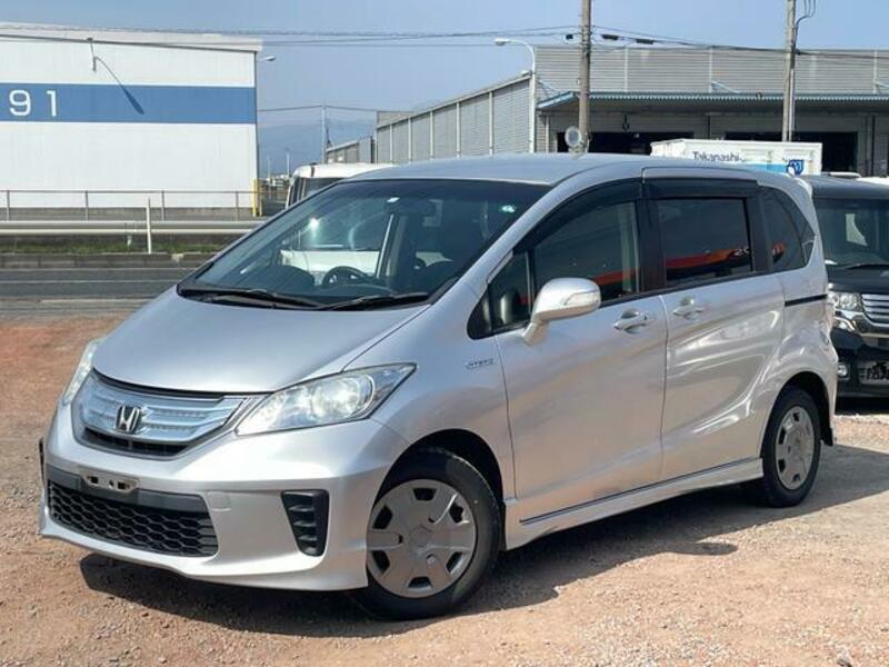 HONDA FREED HYBRID