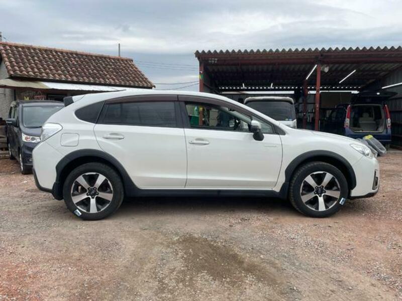 XV HYBRID