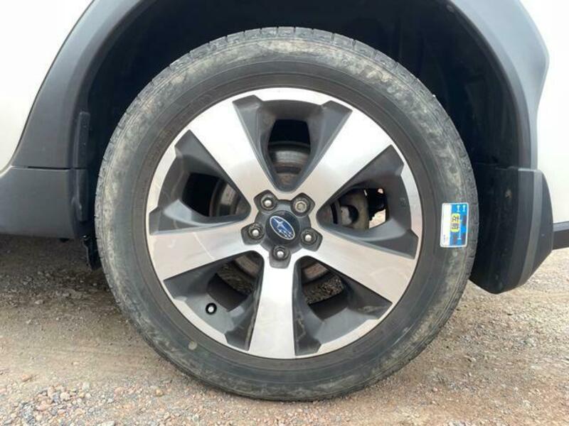 XV HYBRID