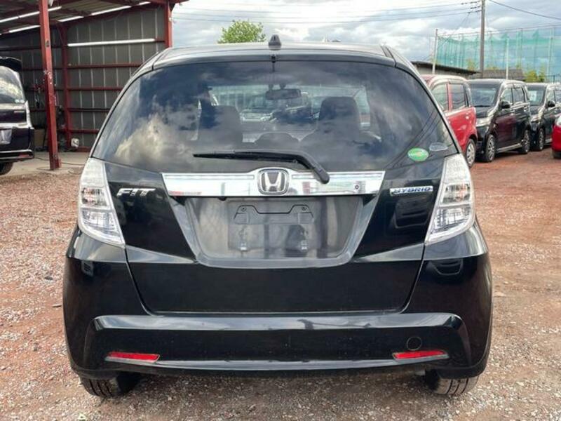 FIT HYBRID