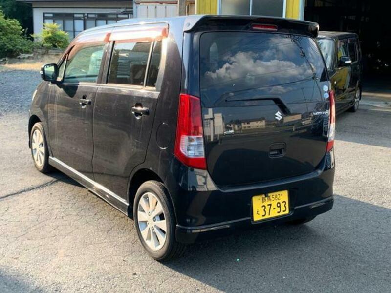 WAGON R