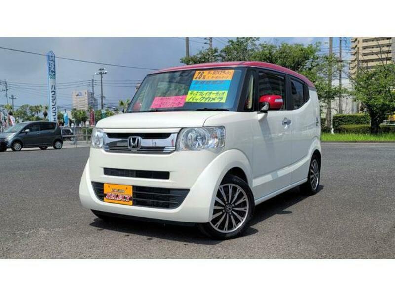 HONDA N BOX SLASH