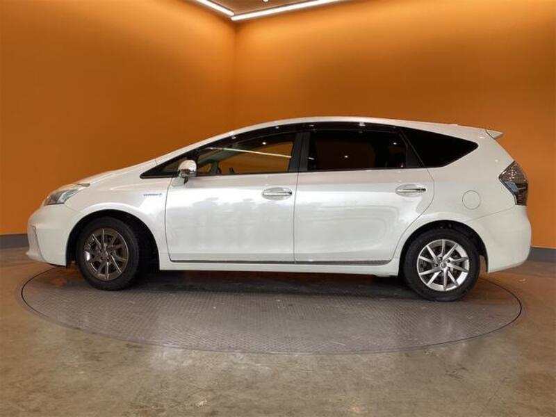 PRIUS ALPHA