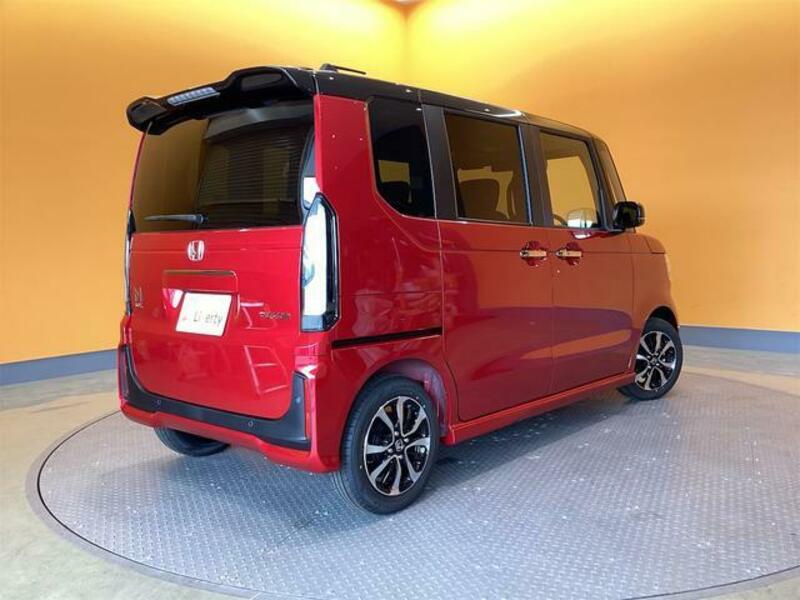 N BOX CUSTOM