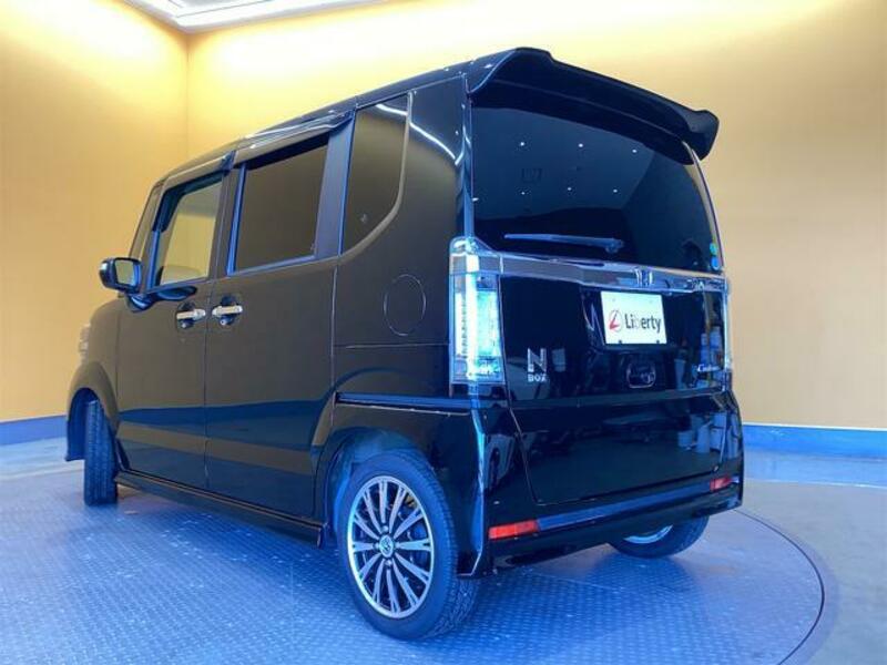 N BOX CUSTOM