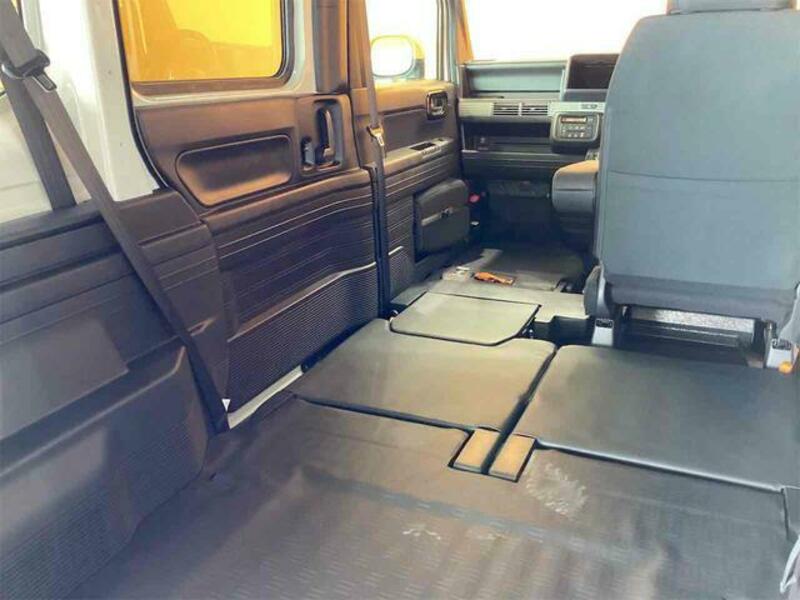 N-VAN