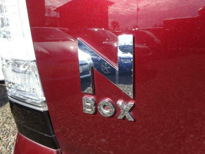 N BOX CUSTOM