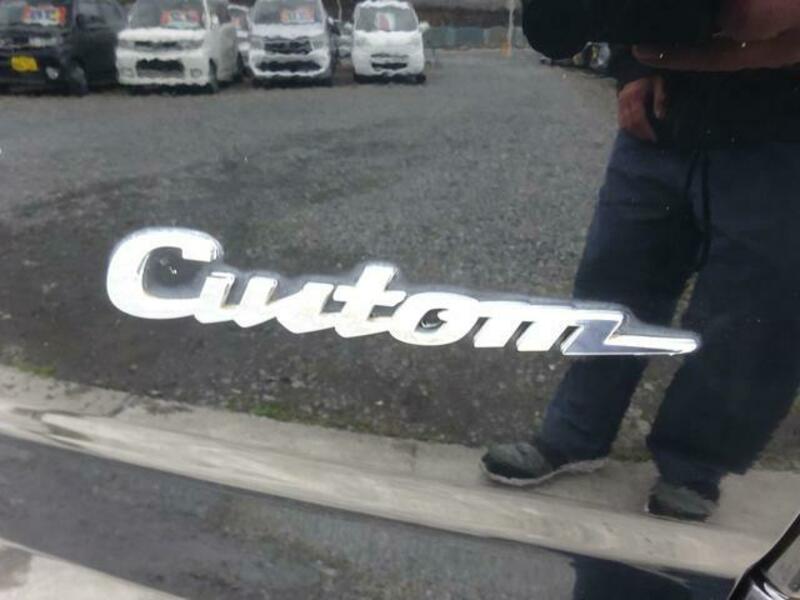 N BOX CUSTOM