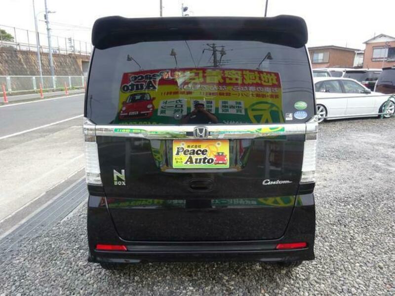 N BOX CUSTOM