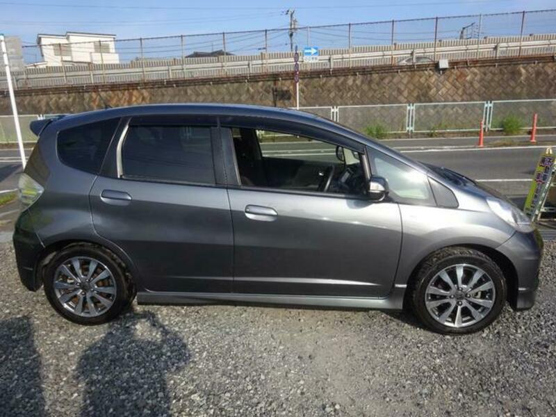 FIT HYBRID