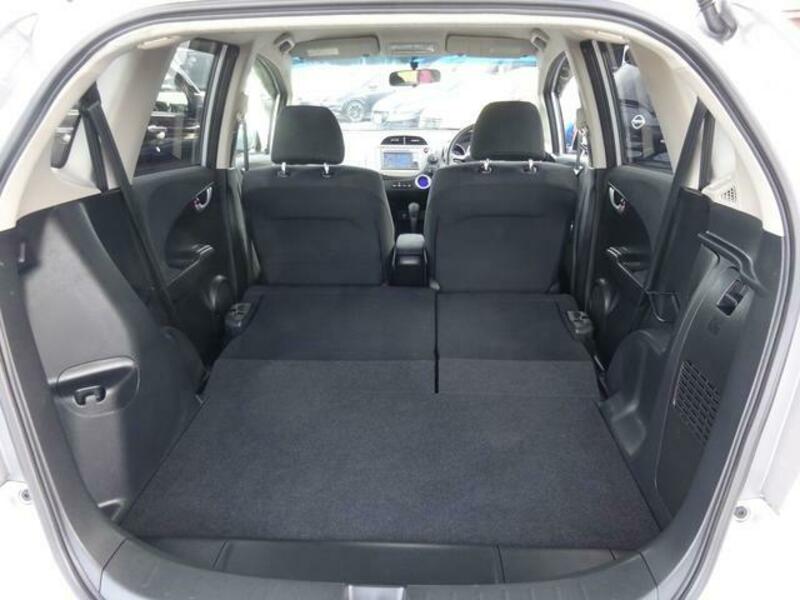 FIT HYBRID