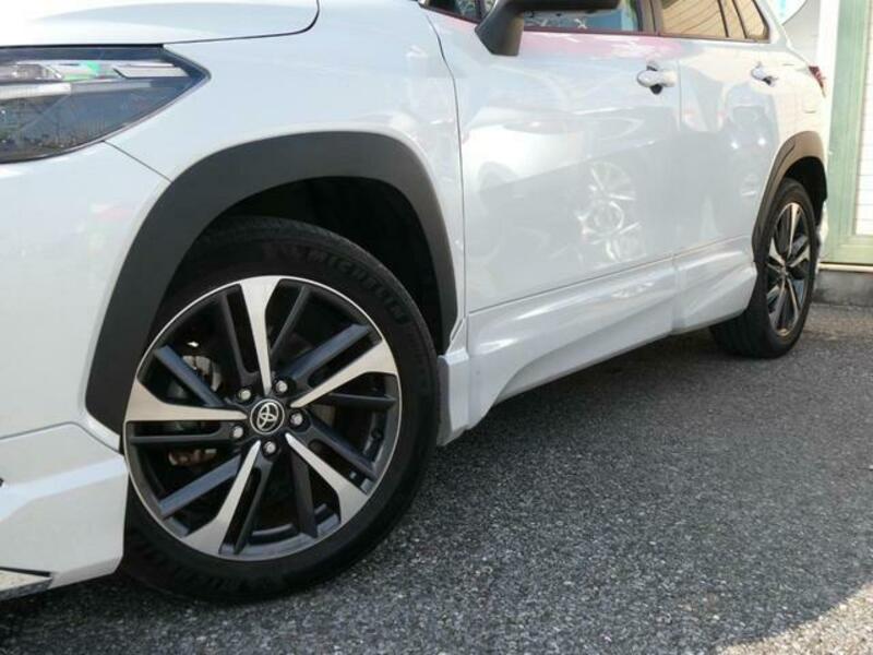 COROLLA CROSS