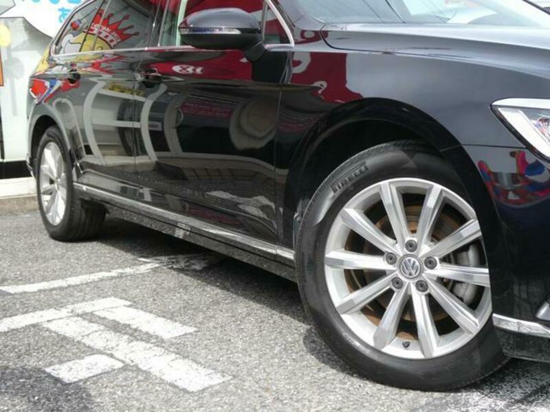 PASSAT VARIANT