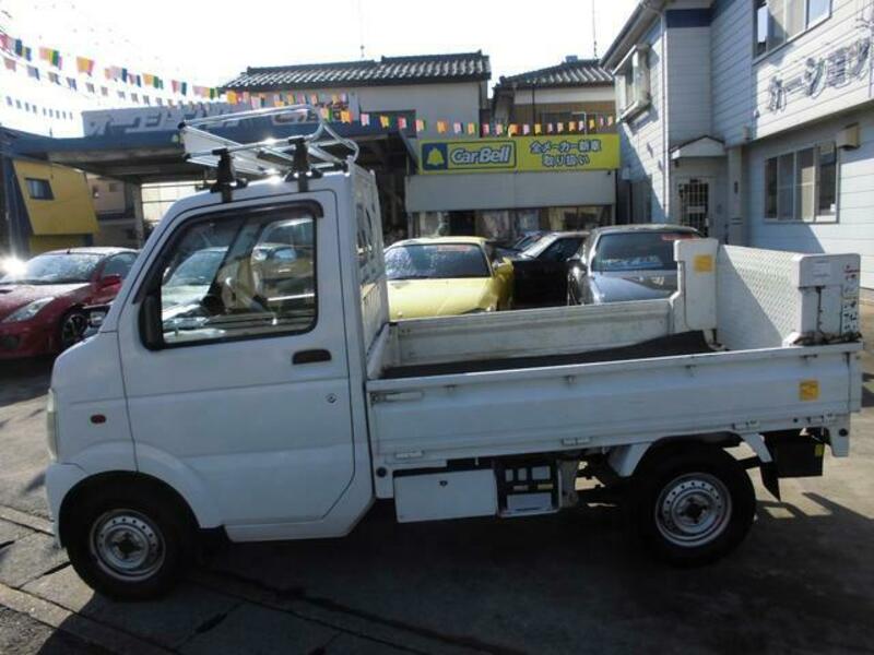 CARRY TRUCK